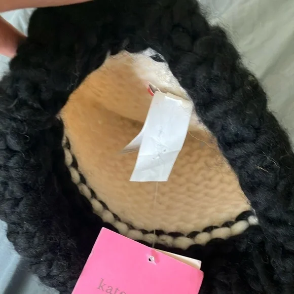 Kate Spade: NWT Black & White Knit Colorblock Beanie- Hat- 100% Wool- One Size